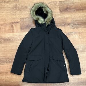 Uniqlo Women's Black Ski Jacket with Faux Fur Hood